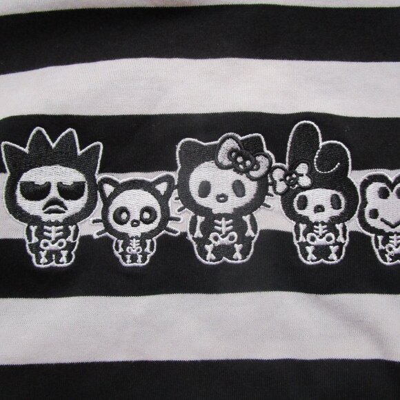 NEW W/TAGS FOREVER 21 HELLO KITTY & FRIENDS HALLOWEEN SKELETON CROP TOP~SIZE 2XL - Picture 7 of 17